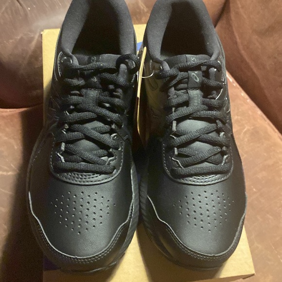 ASICS women’s sneaker - Picture 2 of 6